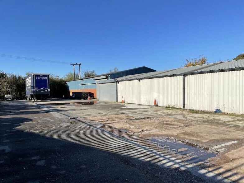 Unit 15 Turner Cres, Newcastle Under Lyme en alquiler - Foto del edificio - Imagen 2 de 6