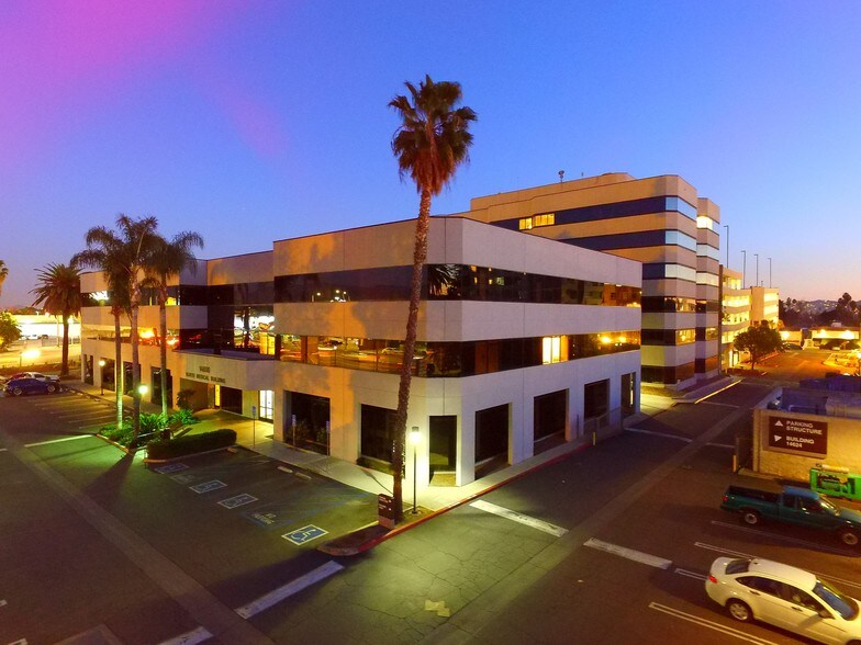 14600 Sherman Way, Van Nuys, CA en alquiler - Foto del edificio - Imagen 3 de 7