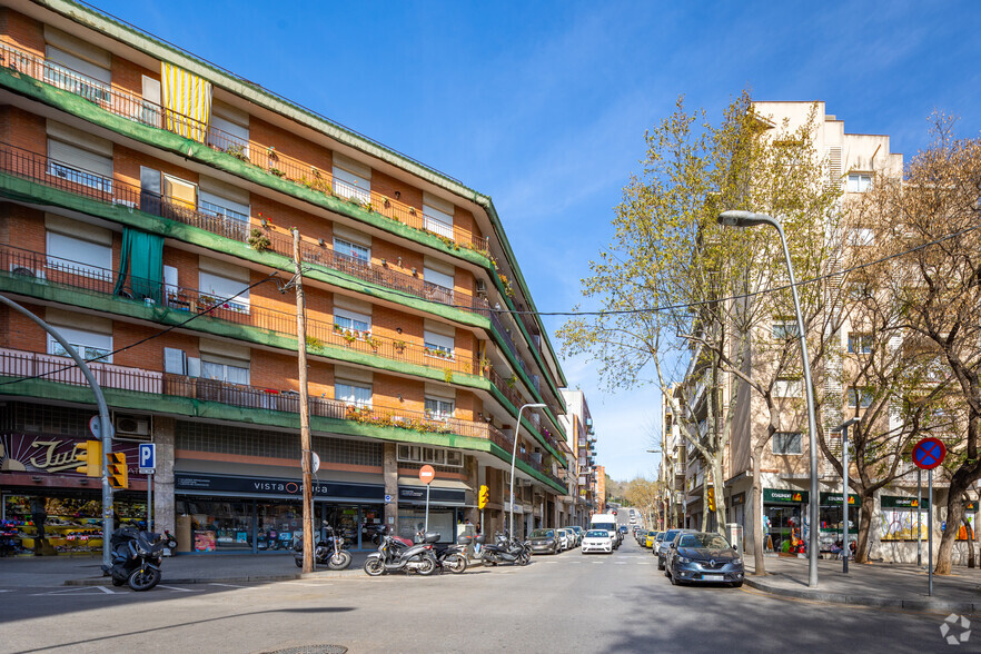 Carrer Mare de deu de Port, Barcelona, Barcelona en venta - Foto del edificio - Imagen 2 de 3