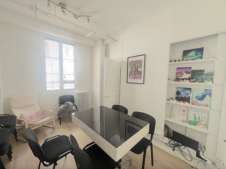 Local en Paris en venta - Foto del edificio - Imagen 3 de 11