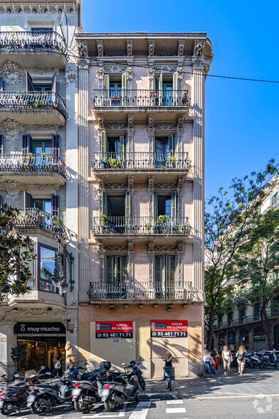 Local en Barcelona, Barcelona en alquiler - Foto del edificio - Imagen 2 de 2