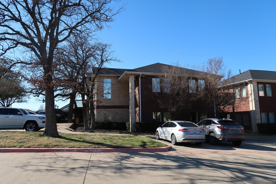 2300 Rockbrook Dr, Lewisville, TX en alquiler - Foto del edificio - Imagen 1 de 4