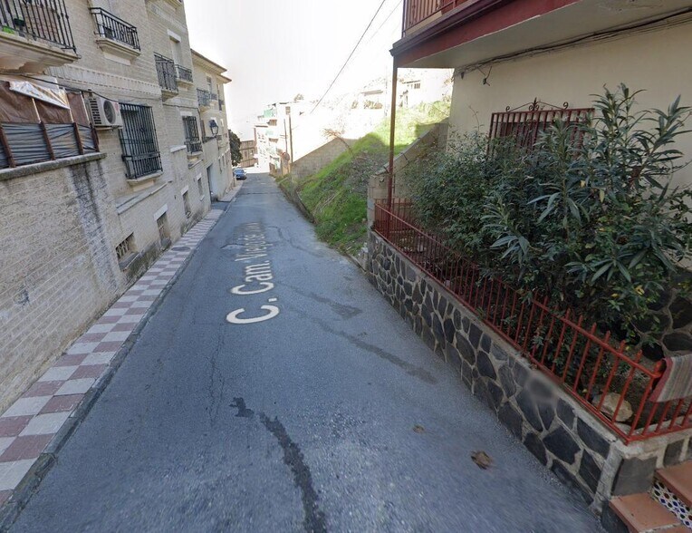 Calle Viejo de Güéjar, Cenes de la Vega, Granada en venta - Foto del edificio - Imagen 3 de 7