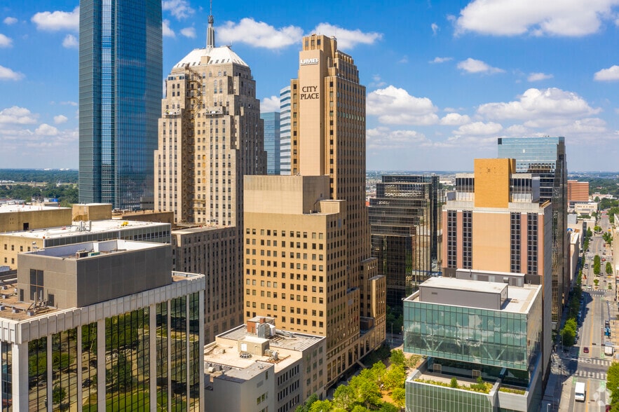 204 N Robinson Ave, Oklahoma City, OK en alquiler - Foto del edificio - Imagen 1 de 9