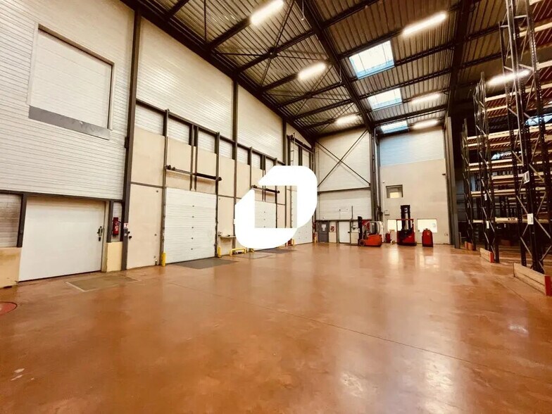 471 Rue Louis Arnal, Lozanne en alquiler - Foto del edificio - Imagen 1 de 29