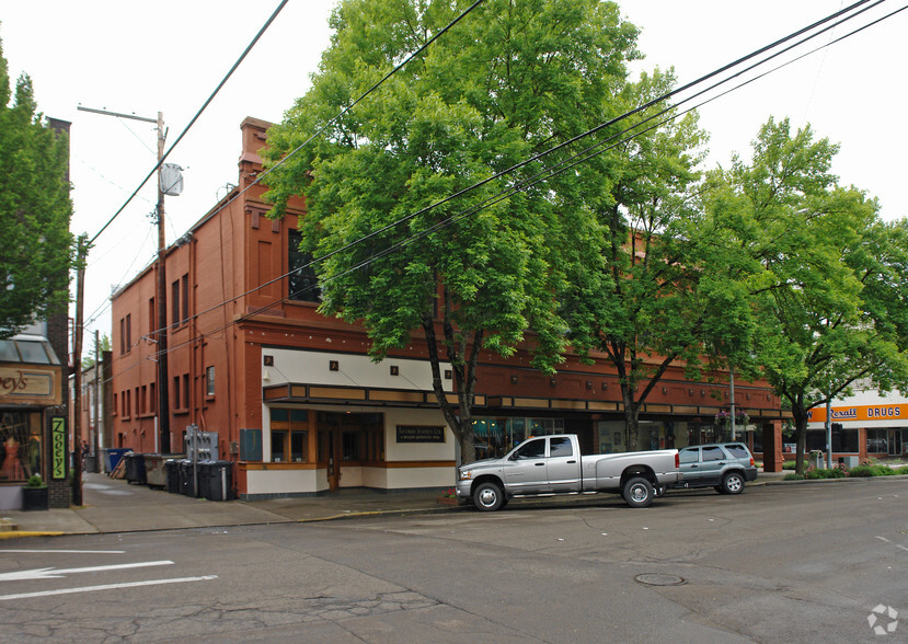 301-311 SW Madison Ave, Corvallis, OR en alquiler - Foto del edificio - Imagen 3 de 14