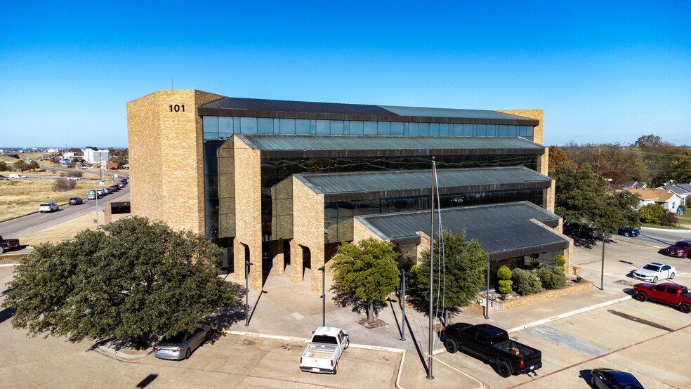 101 S Jim Wright Fwy, White Settlement, TX en alquiler - Foto del edificio - Imagen 1 de 14