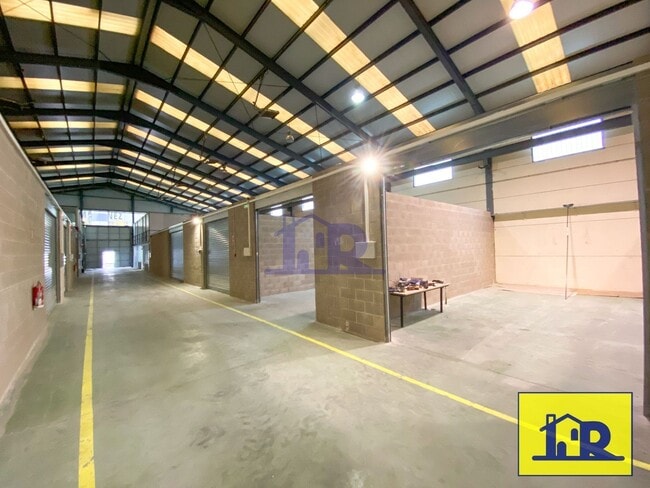 Más detalles de Oficina, nave en alquiler