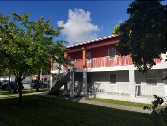 1431 NW 71st St, Miami, FL en venta - Foto del edificio - Imagen 2 de 19