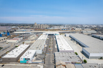 2445-2460 E 12th St, Los Angeles, CA - vista aérea  vista de mapa - Image1