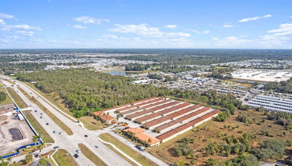 16130 N Cleveland Ave, North Fort Myers, FL en venta - Foto del edificio - Imagen 1 de 8