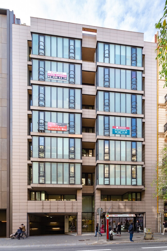 Más detalles de Carrer de Pau Claris, 95, Barcelona - Oficina en venta