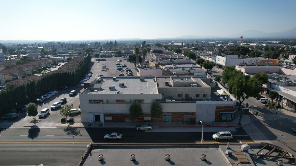 10962 Main St, El Monte, CA en venta - Foto del edificio - Imagen 2 de 7