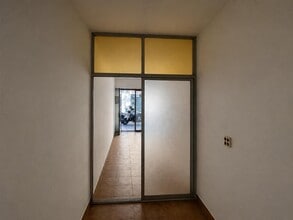Local en Santa Coloma de Gramenet, Barcelona en alquiler Foto del interior- Imagen 2 de 4
