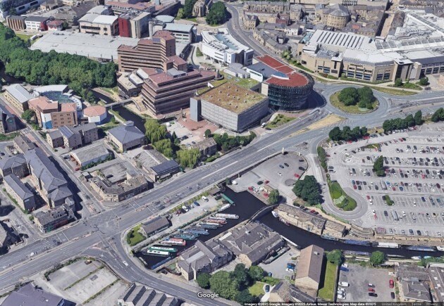 Wakefield Rd, Huddersfield en alquiler - Vista aérea - Imagen 3 de 14