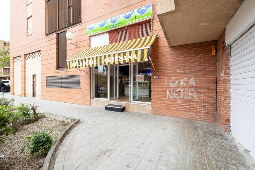 Calle Gabriela Mistral, 2, Granada, Granada en venta - Foto del edificio - Imagen 3 de 25