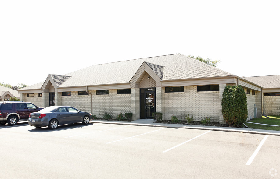 35150-35360 Nankin Blvd, Westland, MI en alquiler - Foto del edificio - Imagen 2 de 2