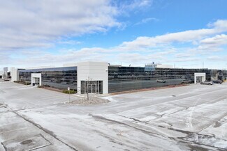 Más detalles de 80 Courtneypark Dr W, Mississauga, ON - Oficina en alquiler