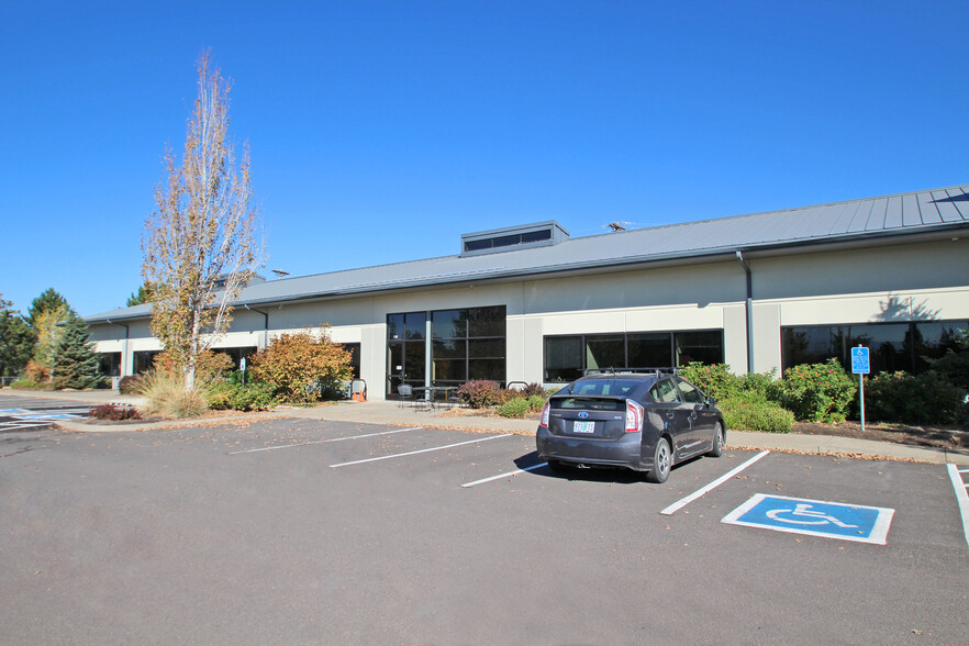 389 SW Scalehouse Ct, Bend, OR en alquiler - Foto del edificio - Imagen 2 de 3