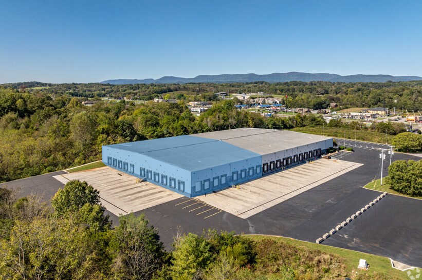 640 N Northpark Dr, Clinton, TN en alquiler - Foto del edificio - Imagen 1 de 8