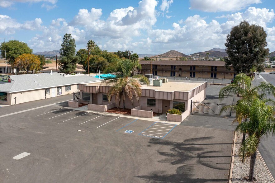 27640 Encanto Dr, Menifee, CA en venta - Foto del edificio - Imagen 1 de 1