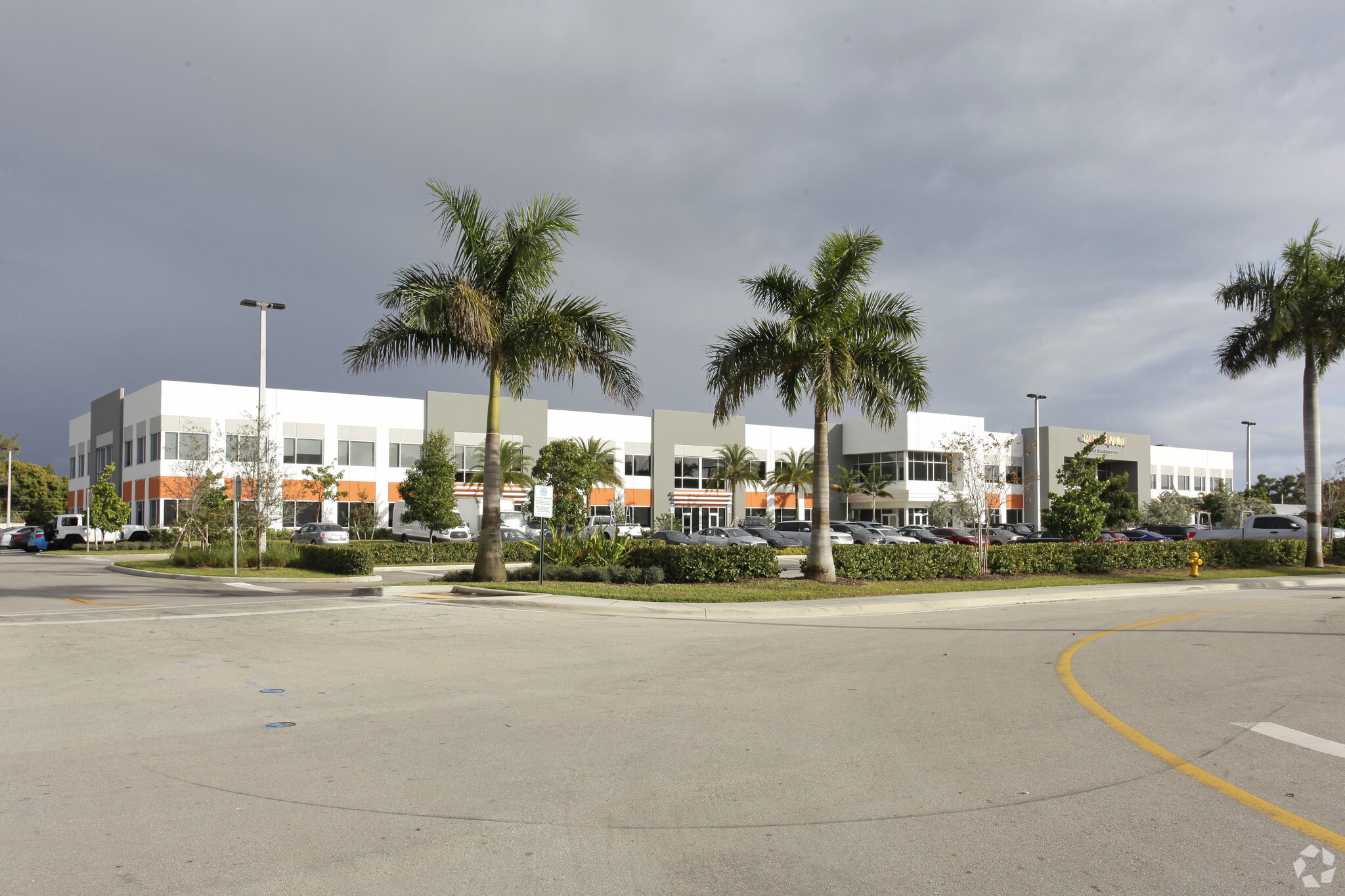 200-220 Hillsboro Technology Dr, Deerfield Beach, FL en alquiler Foto principal- Imagen 1 de 12