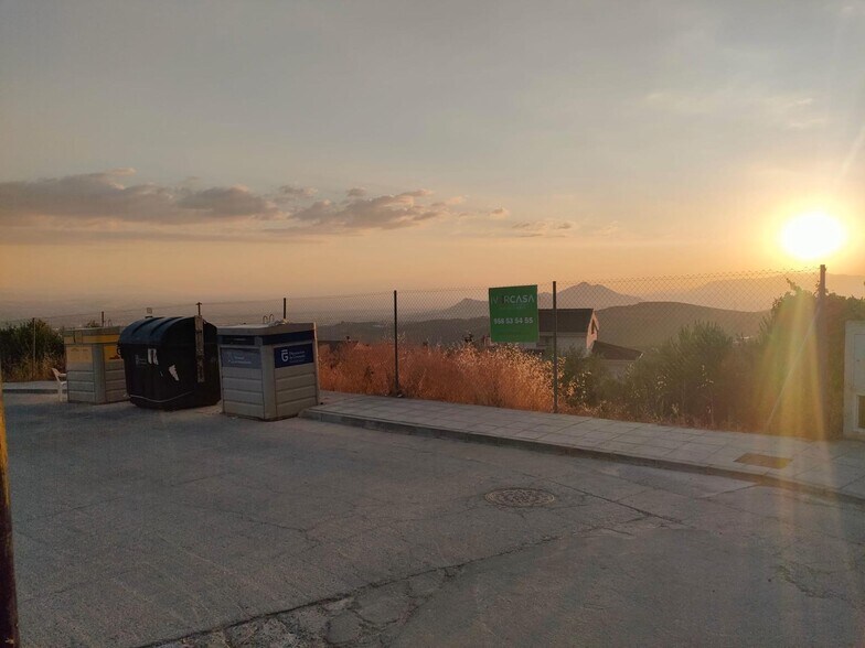 Terreno en Güevéjar, Granada en venta - Foto del edificio - Imagen 3 de 4