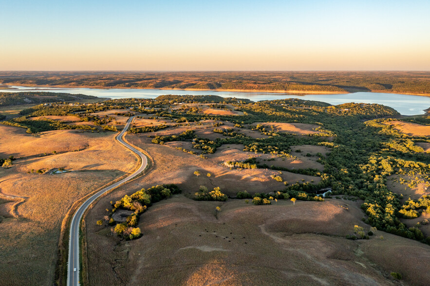 0000 00000 Hi-View Dr, Manhattan, KS en venta - Foto del edificio - Imagen 3 de 66