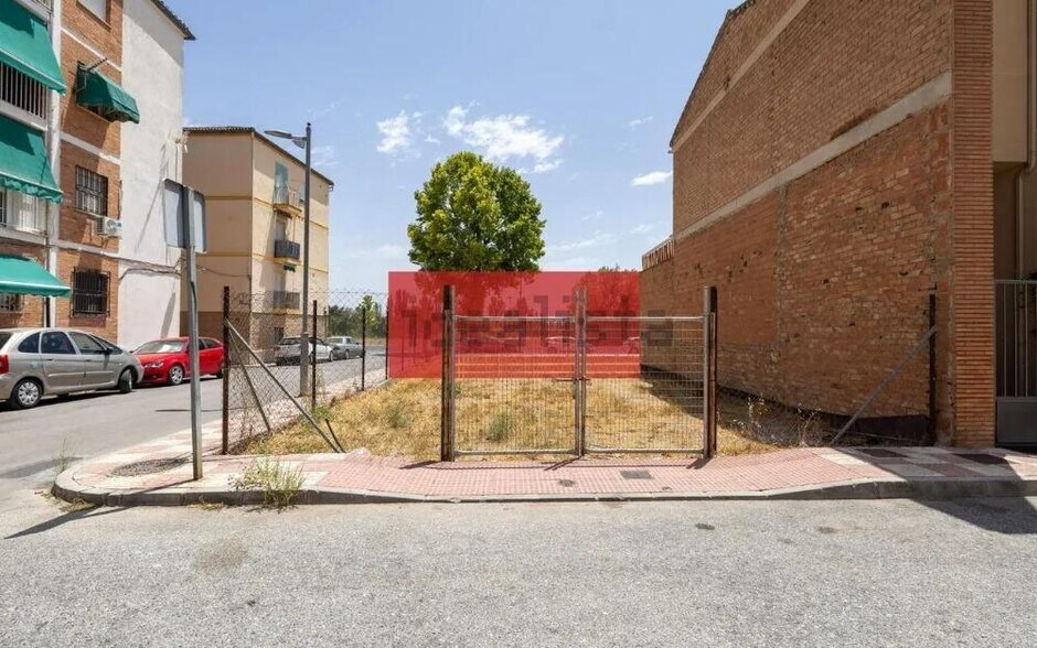 Calle Lindaraja, 2-2, Pinos Puente, Granada en venta - Foto del edificio - Imagen 3 de 12