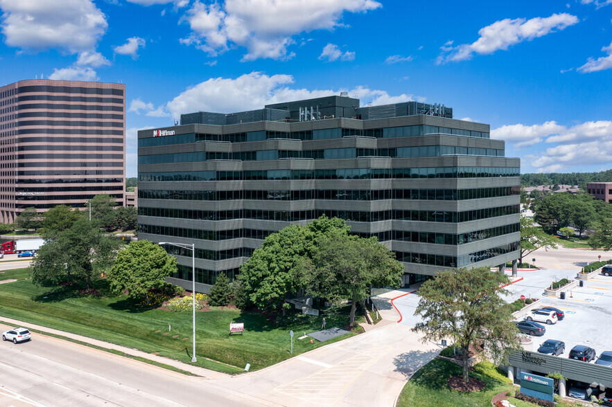 18W200 W 22nd St, Oakbrook Terrace, IL en alquiler - Foto del edificio - Imagen 1 de 9