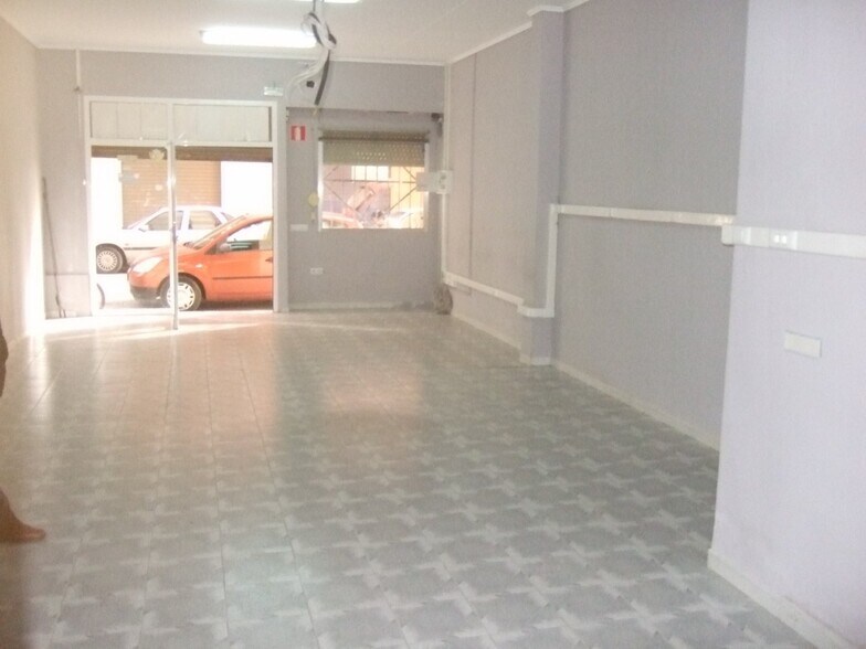 Local en Almussafes, Valencia en venta - Foto del edificio - Imagen 2 de 9