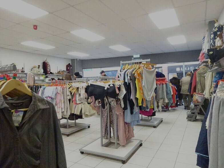 16A Low St, Sutton In Ashfield en venta - Foto del interior - Imagen 2 de 11