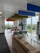 4 Longwalk Rd, Uxbridge en alquiler Foto del interior- Imagen 2 de 4