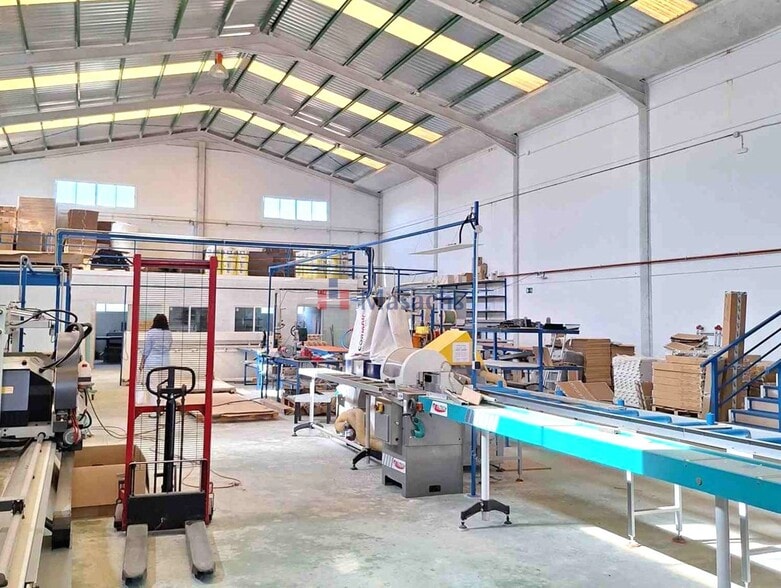 Nave en Chapinería, Madrid en venta - Foto del interior - Imagen 2 de 16