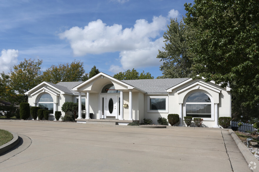 1101 W Us-40 Hwy, Blue Springs, MO en alquiler - Foto principal - Imagen 1 de 15