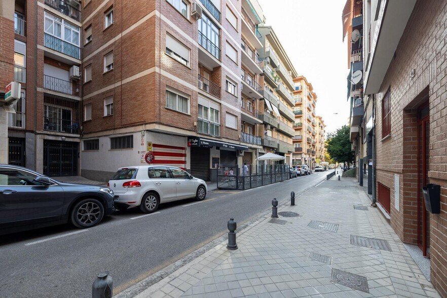 Local en Granada en alquiler - Foto del edificio - Imagen 3 de 23
