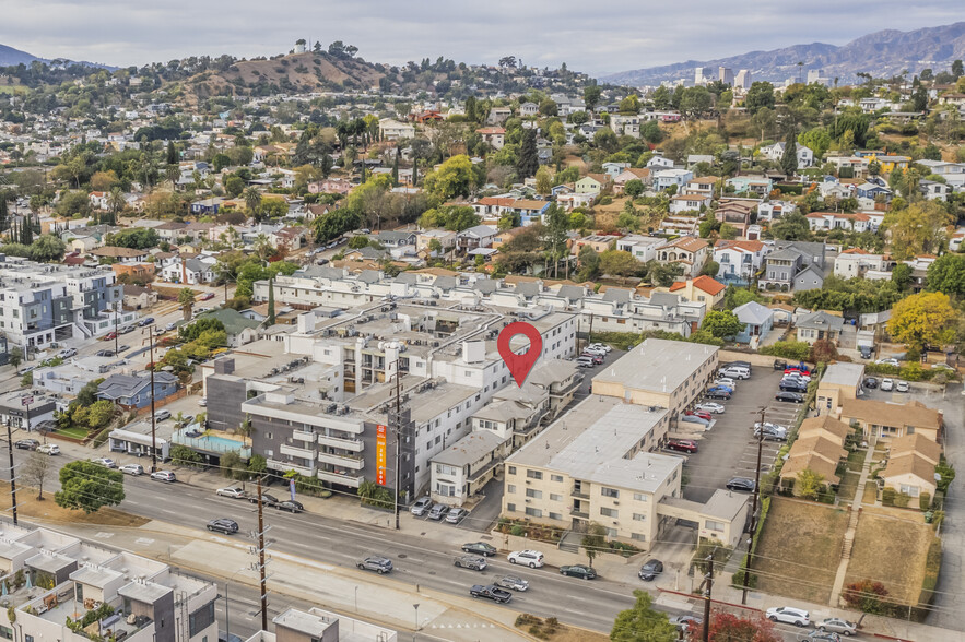 4331 Eagle Rock Blvd, Los Angeles, CA en venta - Foto del edificio - Imagen 3 de 8