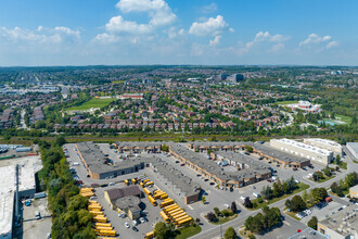 556 Edward Av, Richmond Hill, ON - VISTA AÉREA  vista de mapa