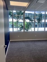 850 NW 42nd Ave, Miami, FL en alquiler Foto del interior- Imagen 2 de 6