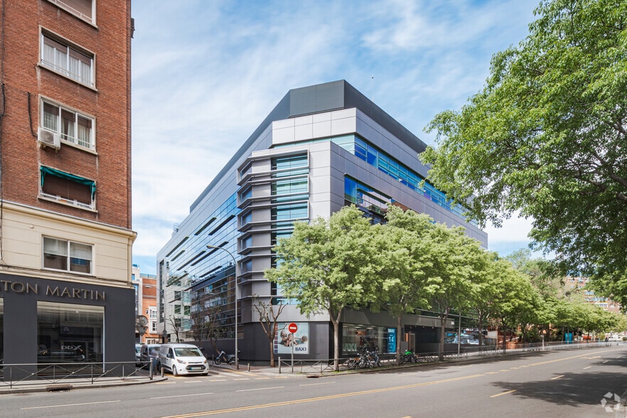 Calle de López de Hoyos, 35, Madrid, Madrid en alquiler - Foto del edificio - Imagen 2 de 10