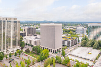 700 NE Multnomah St, Portland, OR - VISTA AÉREA  vista de mapa