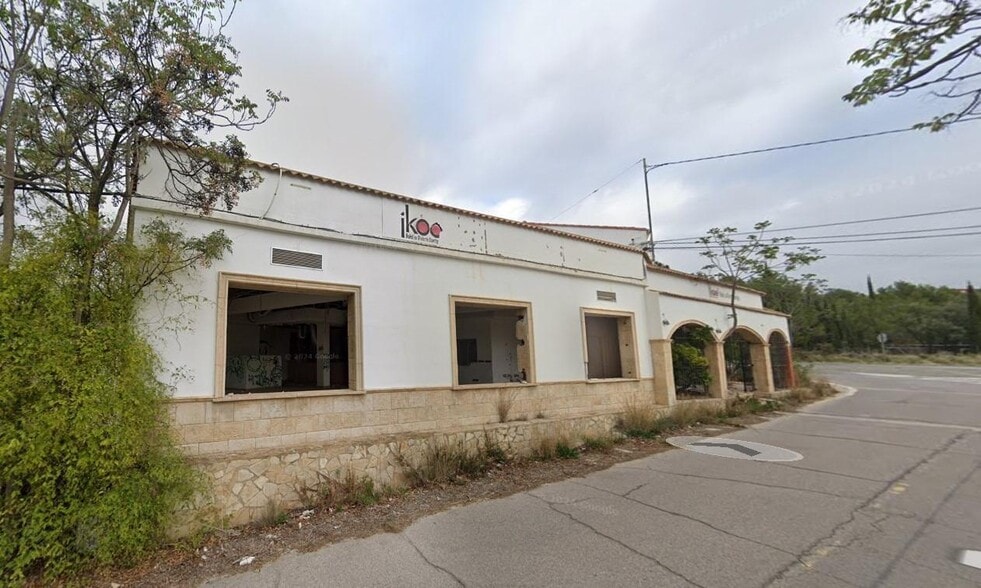 Local en Buñol en venta - Foto del edificio - Imagen 3 de 3