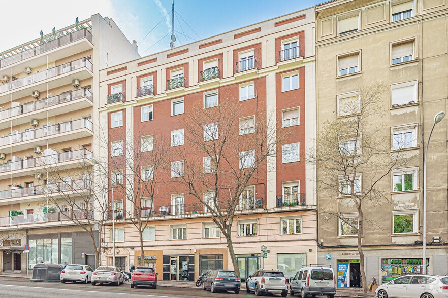 Ronda de Segovia, 38, Madrid, Madrid en venta - Foto del edificio - Imagen 2 de 2