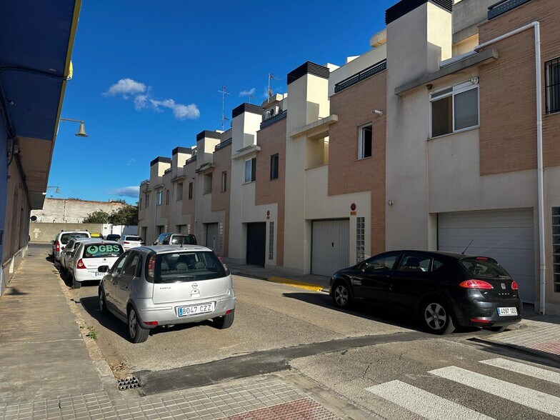 Local en L'Alcúdia en venta - Foto del edificio - Imagen 3 de 33