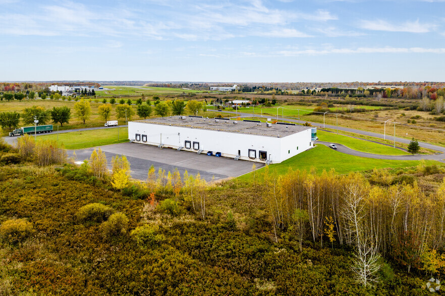 1400-1460 Boul De L'innovation, Bromont, QC en alquiler - Vista aérea - Imagen 3 de 15