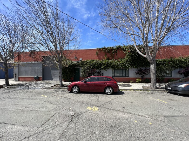 1338 7th St, Berkeley, CA en alquiler - Foto del edificio - Imagen 1 de 4