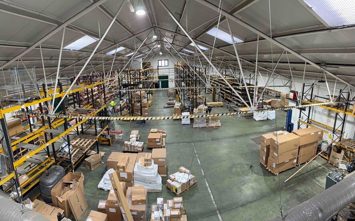 Nave en Torrejón de Ardoz, Madrid en venta Foto principal- Imagen 1 de 8