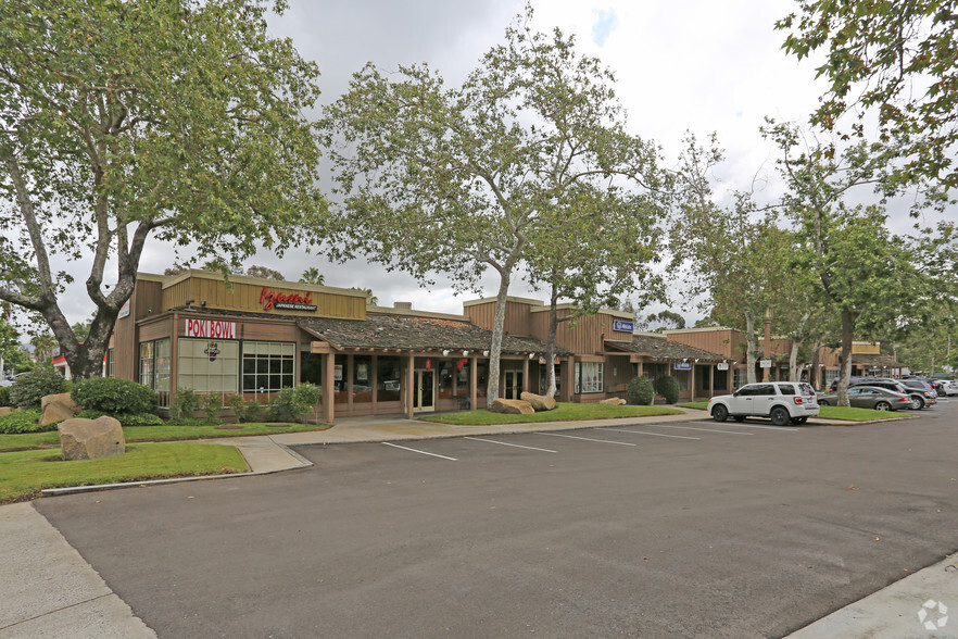 12207-12245 Poway Rd, Poway, CA en alquiler - Foto del edificio - Imagen 1 de 2