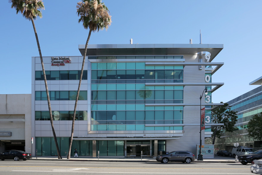 9033 Wilshire Blvd, Beverly Hills, CA en alquiler - Foto del edificio - Imagen 2 de 5