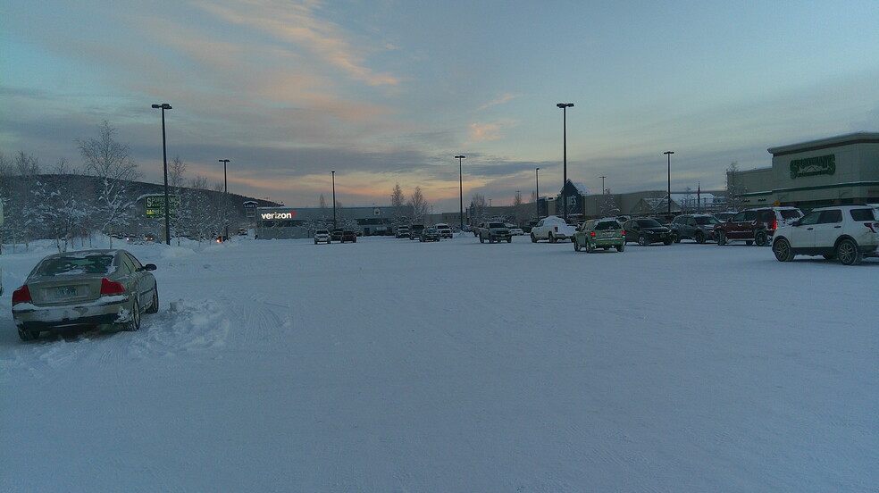 407-409 Merhar Ave, Fairbanks, AK en alquiler - Foto del edificio - Imagen 2 de 18